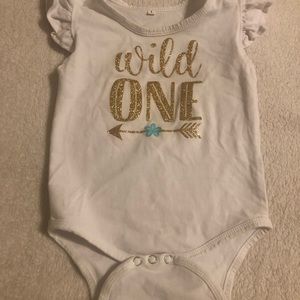 Onesie toddler size large fit 9/12 months